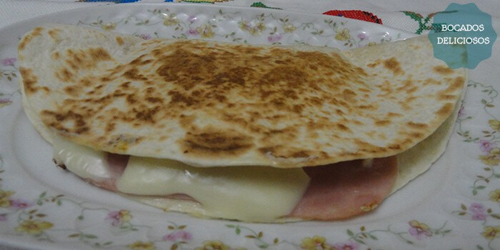 Quesadillas de jamón york y atún